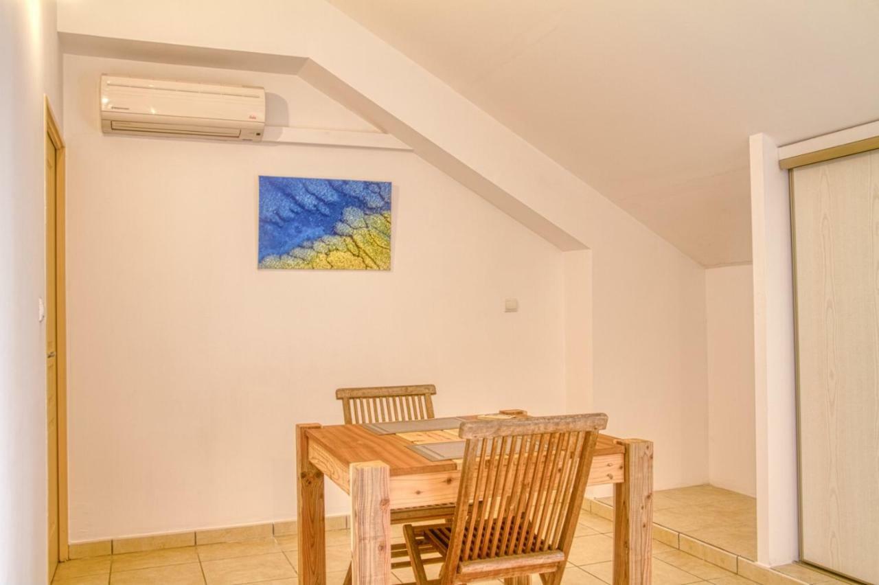 Bakkasab St Gilles Apartment Сен Жилс ле Бен Екстериор снимка